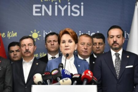 Rücktritte nacheinander in der entsprechenden Partei!  Buğra Kavuncu und Burak Akburak legten ihre Ämter nieder
