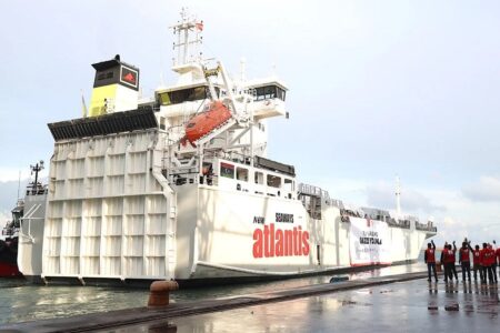 Das Schiff, das humanitäre Hilfe nach Gaza bringen wird, wurde von Mersin aus losgeschickt