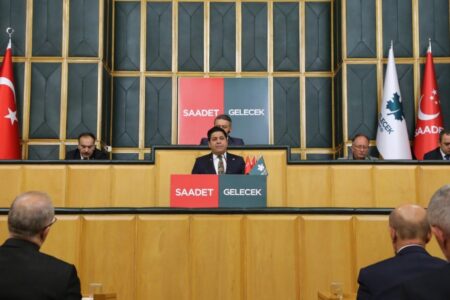 Entscheidung des Saadet-Parteitags am 30. Juni: Karamollaoğlu wird nicht kandidieren