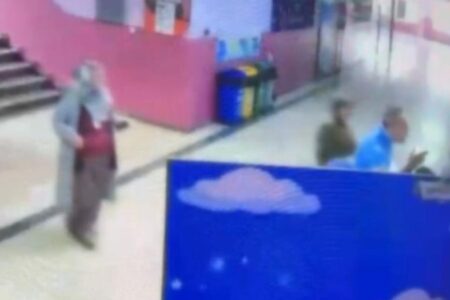 Er konnte sein Kind in der Schule in Istanbul nicht finden: Er griff die Schulleitung an