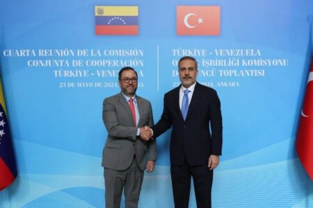 Hakan Fidan: Wir denken genauso über Venezuela und Gaza