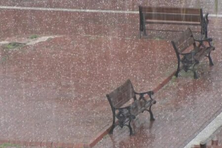 Haselnussgroßer Hagel fiel in Samsun: Er legte das Leben lahm
