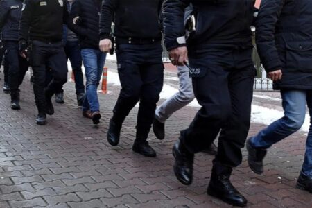 Im Rahmen der FETO-Ermittlungen in Ankara wurden 14 Verdächtige festgenommen