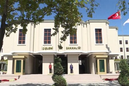 Im Rahmen von Sparmaßnahmen im Innenministerium wurden Wachfahrzeuge und Polizei abgebaut