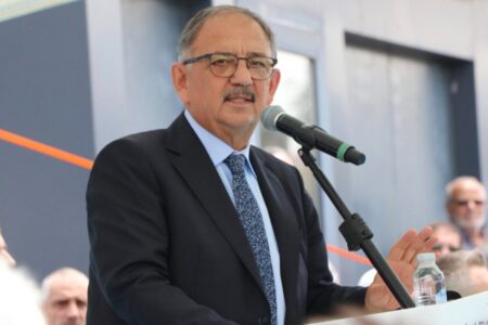 Mehmet Özhaseki: Bildung hat einen großen Wert