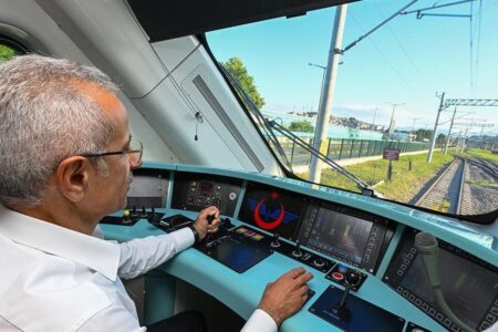 Minister Uraloğlu: Der nationale Elektrozug beförderte in einem Jahr 575.000 Passagiere