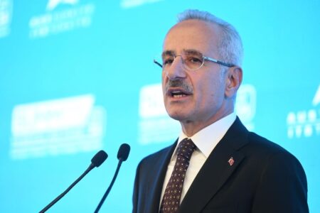 Minister Uraloğlu: Wir werden das inländische intelligente Transportnetz in ganz Türkiye verbreiten