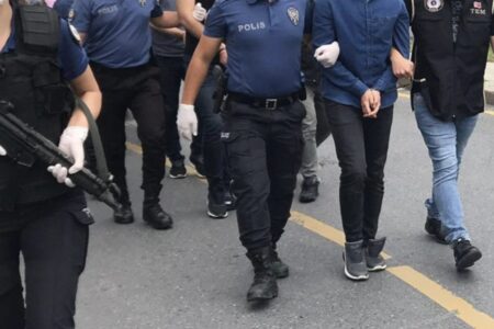 Operation gegen FETOs geheime Sicherheitsstruktur in Izmir: 7 Personen gefasst