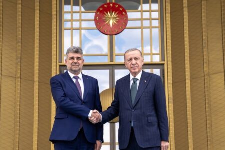 Präsident Erdoğan begrüßte den rumänischen Premierminister Ciolacu