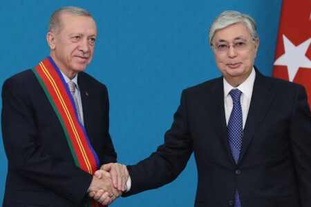 Präsident Erdoğan traf sich mit Tokajew