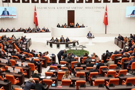 Das Parlament wird am 1. Juli nicht in die Pause gehen