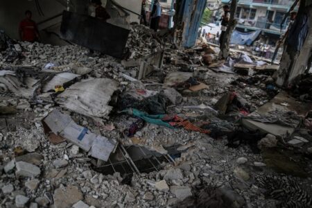 Die Zahl der Toten bei dem Angriff der israelischen Armee auf Palästinenser, die in der UN-Schule Zuflucht suchten, ist auf 39 gestiegen