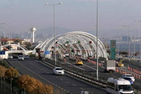Ein neuer Rekord bei der Fahrzeugdurchfahrt durch den Eurasien-Tunnel