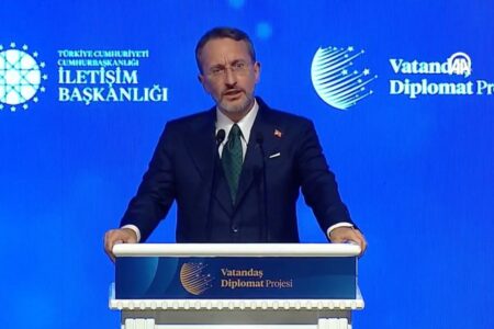 Fahrettin Altun sprach beim Förderprogramm „Citizen Diplomat Project“.