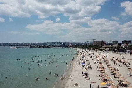 Feiertagsandrang an den Stränden von Istanbul: Sie strömten in Scharen an die Küste