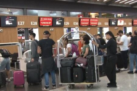 Urlauber machten sich auf den Weg!  Staus an Flughäfen in Istanbul