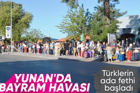 Wer die griechischen Inseln für seinen Urlaub plant, steht in der Warteschlange der Fähren
