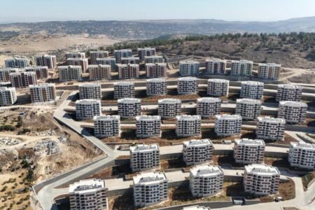 132 Erdbebenhäuser in Kilis wurden an ihre Besitzer übergeben