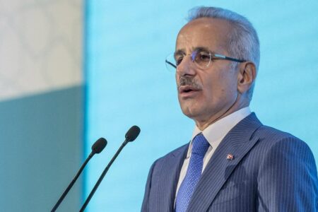 Abdulkadir Uraloğlu gab Auskunft über das Riesenprojekt: Die Zeit zwischen Ankara und Kayseri wird auf 1 Stunde verkürzt.