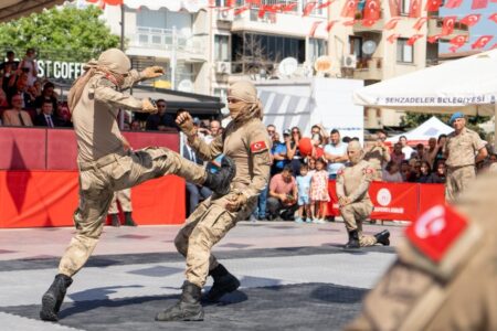 Der Auftritt der Kommandotruppen am Tag des Sieges war bezaubernd