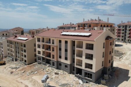 Die Produktion von Dauerwohnsitzen wird in Adıyaman fortgesetzt