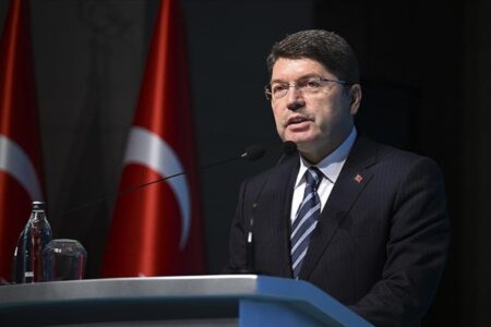 Erklärung von Justizminister Tunç zum beleidigenden Straßeninterview