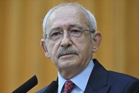 Gegen Kılıçdaroğlu wurde Anklage wegen des Vergehens der „Lobung des Verbrechens und des Übeltäters“ erhoben.