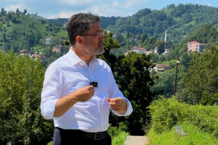 İbrahim Yumaklı erklärte, wie Waldbrände von der Tagesordnung der Türkei gestrichen wurden