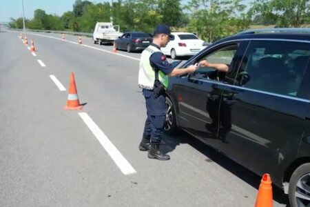 In einer Woche wurden 2 Millionen 488 Tausend 264 Fahrzeuge im Verkehr kontrolliert