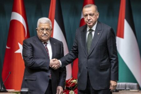 Mahmud Abbas kommt in die Türkei