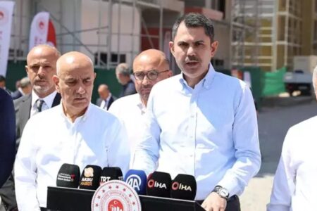 Murat Kurum: Wir haben 10.000 Häuser in Diyarbakır begonnen und 6.000 davon fertiggestellt.