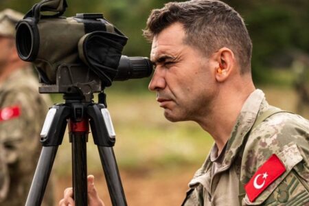 Türkische Soldaten haben beim Wettbewerb „Sehr geschickter Scharfschütze“ ihre Spuren hinterlassen