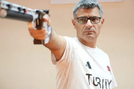 Yusuf Dikeç reagierte auf die schrecklichen Kommentare über seine Mutter