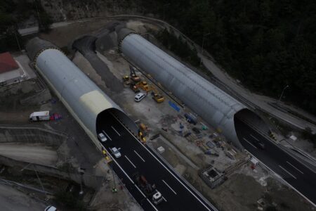 AKTUELLE NACHRICHTEN! Der Bolu-Gebirgstunnel wurde für den Transport in Richtung Istanbul geöffnet