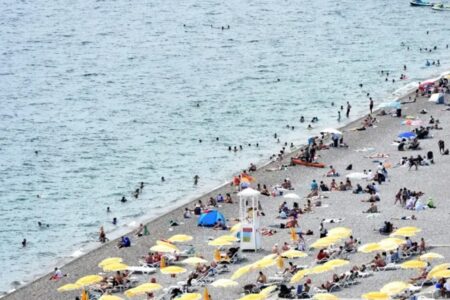An der Küste von Antalya herrscht weiterhin Stau