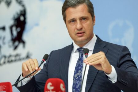 Deniz Yücel: Kemal Kılıçdaroğlus Schutzschild ist CHP