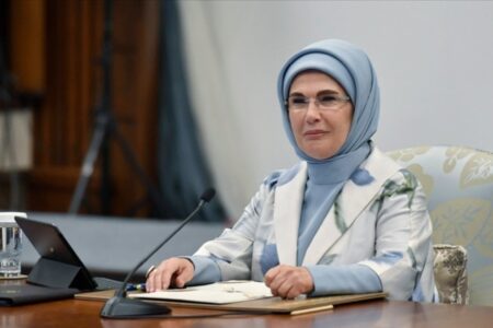 First Lady Erdoğan wird sich während ihres Besuchs in den USA mit den Ehegatten des Präsidenten treffen