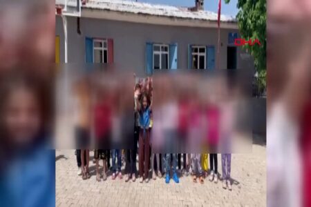 Narin Gürans neues Image mit ihren Freunden