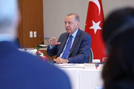 Präsident Erdoğan: Israel bedroht den Frieden in der Region