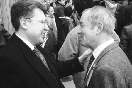 Sazın Teli Plucked wurde von PEN zum Buch des Monats gewählt