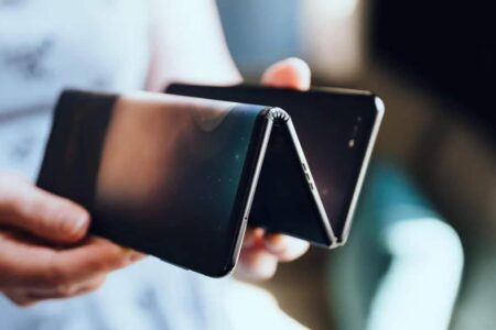 Smartphones verändern sich: Dreischichtige Modelle sind auf dem Vormarsch