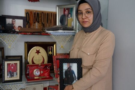 Antrag der Frau des Märtyrers vom 15. Juli, den Tod von Fetullah Gülen zum „Nationalfeiertag“ zu erklären
