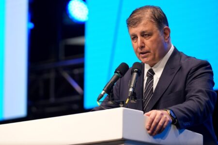 Cemil Tugay hat den Aktionsplan zur Säuberung der Bucht von Izmir nicht unterzeichnet.