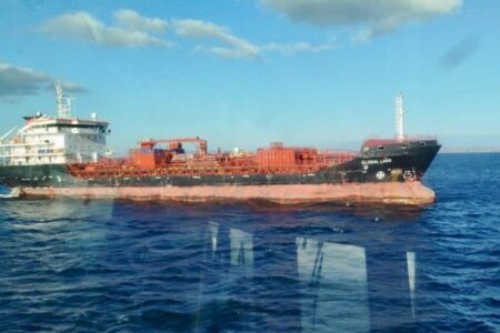 Das Schiff erlitt in den Dardanellen einen Motorschaden und wurde von der Strömung mitgerissen.