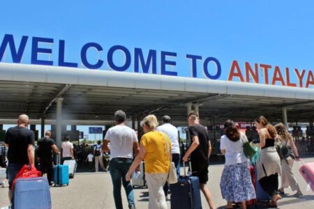 Der Flughafen Antalya beförderte im September 5,1 Millionen Passagiere