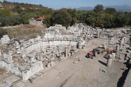 Die 2.200 Jahre alte Gladiatorenschule wird in Stratonikeia in Muğla restauriert