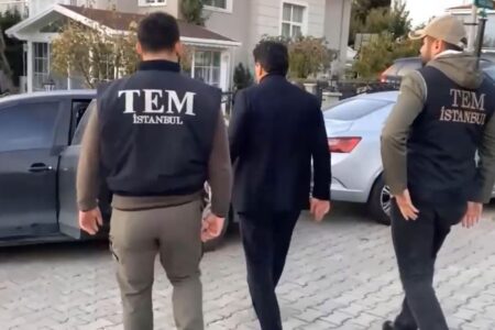 Die Momente, in denen der verhaftete Bürgermeister von Esenyurt, Ahmet Özer, in Gewahrsam genommen wurde