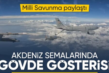 Die türkische Luftwaffe führte einen Trainingsflug auf dem internationalen Flughafen des Mittelmeers durch
