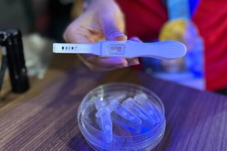 Ein junger Ingenieur aus Adana entwickelte ein Frühdiagnoseset gegen Karies.