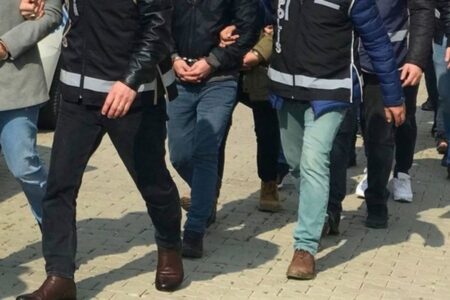 Einsatz gegen die Terrororganisation in 4 Provinzen mit Sitz in Izmir: 10 von 12 Verdächtigen wurden festgenommen